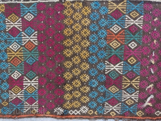 Central anatolian Aksaray area cicim runner
early 19th century

Size 320x50 cm                       