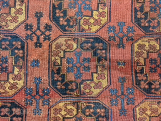 Beatiful Ersari. Natural colours. Last quarter of XIX century or maybe first quarter of XX century. Beautiful tones. Great border. Very good conditions with some barely visible, old repairs (see pics). 
Size  ...