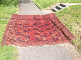 Thick piled old ersari main carpet 
Size is 7ft4 x 9 ft
Inquire for more photos
Low price                 