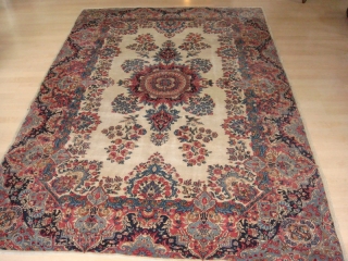 Antique Floral 5 X 7 Kerman Persian Rug Carpet Cir 1940
You are bidding on a beautiful antique Kerman carpet dated back to the 1940s.  This exquisite one-of-a-kind rug would make the  ...