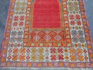 Turkish Prayer rug, early 20th century, 3-5 x 5-0 (1.04 x 1.52), good condition, hand washed, ends overcast, ends and edges original, slight wear, plus shipping.       