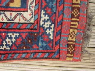 Good Antique Lori South West Persian Long rug. Good pile and great colours. 9 ft 9 inches x 5 ft 2 1/2 inches. 297 x 159 cm. SOLD     