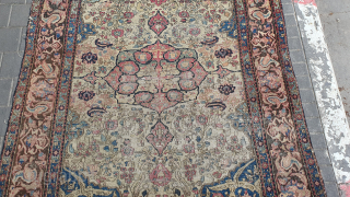 Persian antiqe in mint condicions size:197x144-cm please ask                         