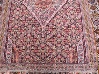 Antique Seneh kilim

Fine quality

196x133cm

P.O.R                             