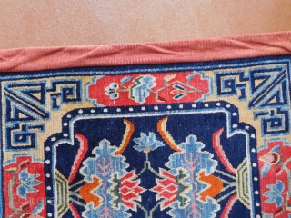 2.x2.10 Tibetan meditation setting rug 
circa 1920s                          