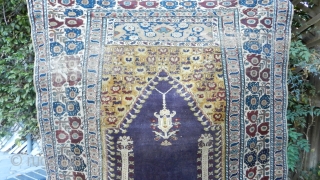 Antique 19th Century Turkish Ghiordes Prayer Rug, 4'x6, All vegetal dyes.                      