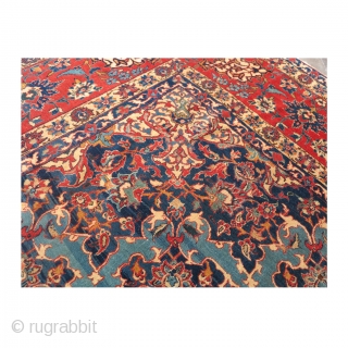 A gorgous Isfahan with sillk Highlights and silk foundation. Soft and magnificent carpet. cm 385x255                  