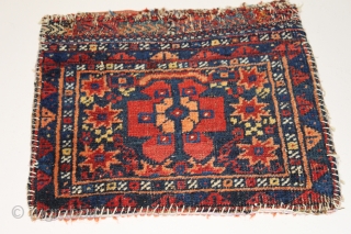 small Baluch bagface Natural colors 19th Century Size 0.60cm x 0.52cm                      