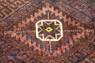 Baluch Bagface . Natural colors . 19th Century . Clean and Hand Washed .
size 0.52cm x 0.71cm                