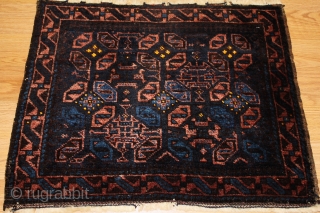 Very fine Baluch  bagface  Natural colors 19th Century Clean and hand washed . size 0.70cm x 0.55cm              