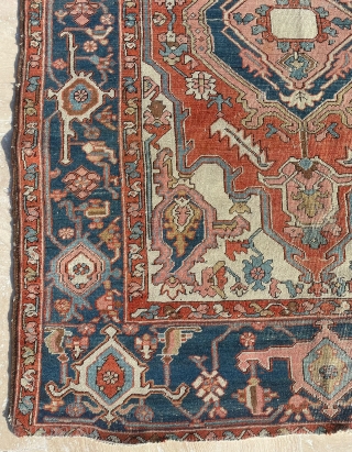 Serapi Rug Circa 1890 size 150x205. There is a problem with my Rugrabbit Account. Please send me private Mail. emreaydin10@icloud.com             