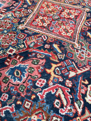 Circa 1900 Mahal Rug, İn good condition, Size 130x210 cm. Please send me directly mail.
emreaydin10@icloud.com
0090+ 544 374 10 98              