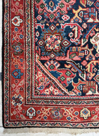 Circa 1900 Mahal Rug, İn good condition, Size 130x210 cm. Please send me directly mail.
emreaydin10@icloud.com
0090+ 544 374 10 98              