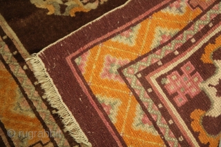 Baotao Rug
Circa 1920/1930
Size: 1.45 x 0.76 ( 4'9 x 2'6)
Simple little rug in browns and oranges. 

                