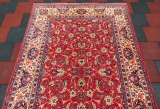 Isfahan carpet very nice colors and excellent condition all original size  3,42x2,30 cm Circa 1920-1930                 
