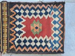 Rare Gabbeh saddlebag of the Ghashghai nomads with a beautiful kilim back (pattern like sofreh kilims). The front also has a rare pattern. Overall in good condition, full pile. Dimensions: ~ 95x45cm


Worldwide  ...