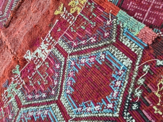 Antique Reyhanli Cicim / Zilli Kilim 
 only naturel dyes
From the Hatay area                    