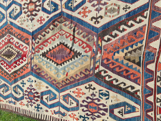 Antique nomadic double wing Aydin Kilim
~ 1870/80

Please ask for more details.

Please contact me only directly: 

goekay.sargin@yahoo.de                 