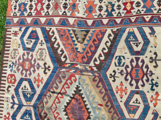 Antique nomadic double wing Aydin Kilim
~ 1870/80

Please ask for more details.

Please contact me only directly: 

goekay.sargin@yahoo.de                 