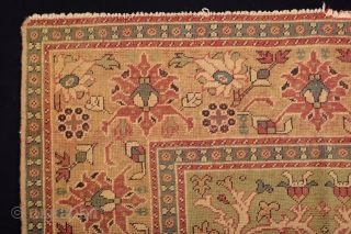 Tuduk  Carpet 

Size : 105x165 cm                          