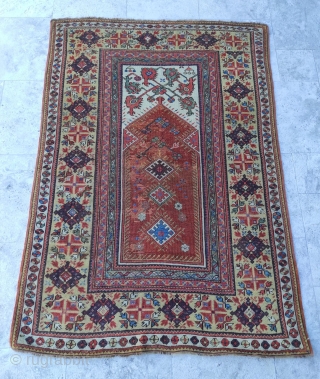 Milas Rug 

Size : 116 x 163 cm 

Please contact me directly on this email : alpagutrugs@gmail.com                