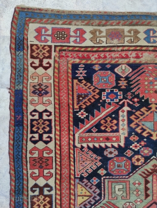 Akstafha Runner 

Size : 115 x 295 cm

Circa 1880                        