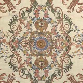 Antique French Savonnerie Rug
France ca. 1910
21'0" x 16'6" (641 x 504 cm)
FJ Hakimian Reference #03048
                  