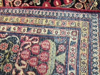 PERSIAN FINE TEHRAN RUG
SIZE 4'7 BY 6'5 FT
                         