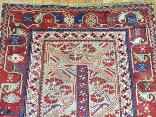 MAGNIFICENT MELAS
VERY UNUSUAL SIZE
2'10 BY 4'3 FT
BEAUTIFUL COLORS
MELAS DOESN'T COME IN THIS SIZE IN GENERAL
NOT EVEN ONE KNOT MISSING IN THE FIELD
THE CENTER IS UNTOUCHED,NO RESTORATION
       