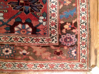 VERY ATTRACTIVE PERSIAN BIDJAR RUG
CONDITION AS SEEN
SIZE: 4'4 BY 6'9 FT
MAGNIFICENT COLORS                     