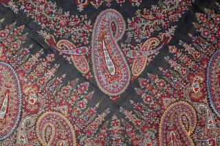 French Paisley Moon Shwal Square Rumal Moon with Paisley Design.Made for Indian Market.C.1900.Its size is 155cm x 160cm.(DSL03780).               