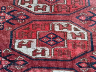 Large Kizilayak Turkmen rug, 7ft 10in x 6ft 2in. Great variations in the guls and even an extra head design in the quartering of some. It was cut and shut in the  ...