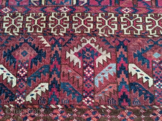 Beautiful 19th century Tekke Turkmen ensi. 4'8" x 5'5" or 165 x 142cm. Striking light blue and the pinkish red is cochineal based on color and it being the only 6ply wool.

Good  ...