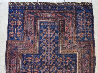 2nd half 19th century Timuri Baluch blue ground prayer rug. Very finely woven piece. There are a few well done repairs in the borders, none in the field.

3'4" x 4'8"   