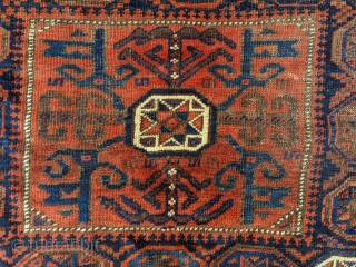 Antique Baluch bag face. Wonderful shiny wool and good colors. No repairs. 2'0" x 2'10"                  