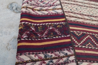 Afghan Tartari Kilim, Uzbek design. Tight weaving and unique design. Purchased in Afghanistan.

Let me know if you need more information or pictures.

12' 9" x 6' 3"       