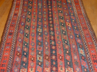 wondeful condition, great natural colors, great pile, headends professionale secured and complete, tibal kurd
not perfectly rectangular, flat laying, no repairs, no stains
great size 140x250cm
4.7x8.3ft         