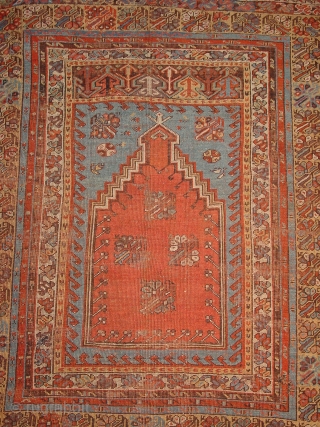 Wonderful pre 1900 mudjur, it has some small repair and some wear as is clear in the photos, its colors are fabulous!, with this heavenly blue and aubergine, etc

115x140cm
3.8x4.7ft    