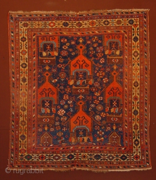 wonderful antique tribal afshar rug, great naturalk colors, some selvedge wear and some foundation visible, no stains, no repairs, no tears, no holes, all wool, great wide size
135x150cm
4.5x5ft
ON EBAY NOW   