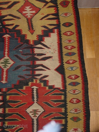 wonderful 1880 ANTIQUE KUBA CAUCASIAN KILIM FLATWEAVE wonderful natural colors, some small tiny damages, no stains, great size
173 x 325cm

5.8x10.8ft             