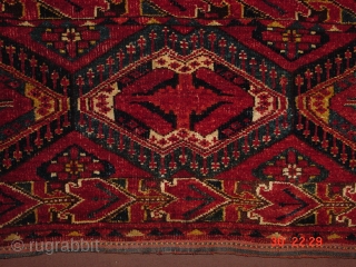 fabulous antique beshir? amu daria? from before 1900, great all natural colors, great pile, no repairs

130x47cm
4.3x1.6ft                 