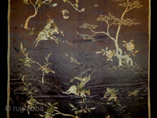 1900? Chinese Textile
Size: 77x125cm (2.6x4.2ft)
Silk                            