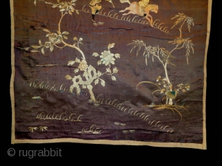 1900? Chinese Textile
Size: 77x125cm (2.6x4.2ft)
Silk                            