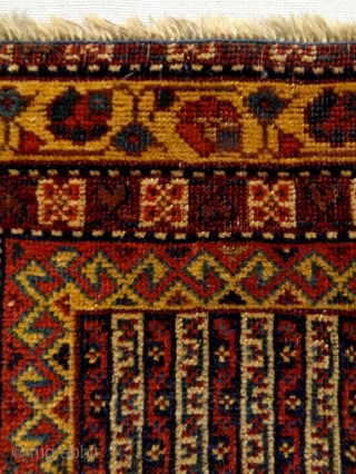 19th Century very Fine Afshar Bagface
Size: 56x45cm
Natural colors, there are two stains.                     