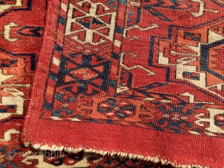 Antique Turkoman Tekke six gull torba. Very finely woven with all natural dyes and great design details.                