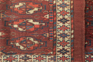 Antique 19th century Karadashli torba with vibrant aged dyes and great design elements. Size is 112x37 cm (3 feet, 8inches x 1 foot,3 inches). Excellent condition for the age as shown. Inquiries  ...