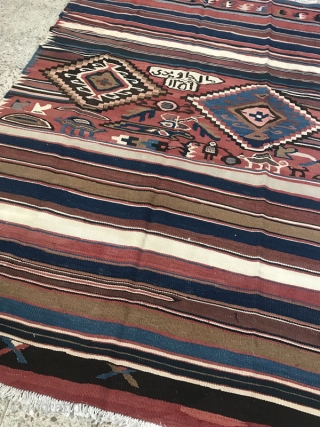 270x185 cm
Azarbaijan kilim in good condition,(dated 1359)                          