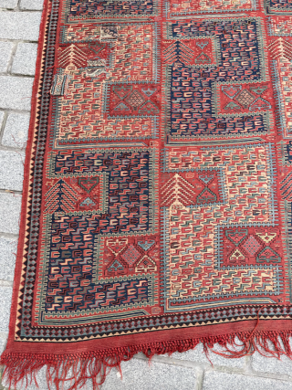 Mid 19th Century Caucasian Sileh with rare Yellow-Blue S design and fine quality size 190x250 cm                 