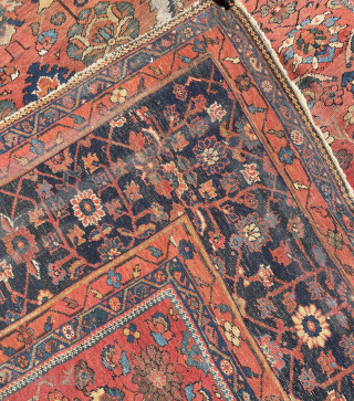 Circa 1880 Sultanabad pre-Ziegler carpet. Size :480 x 320 cm. Please contact via directly on e-mail or WhatsApp. halilaalan@gmail.com // +90 534 330 38 48        