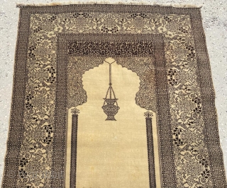 Selendi Prayer Rug Circa 1870 Size:120x180 cm                          